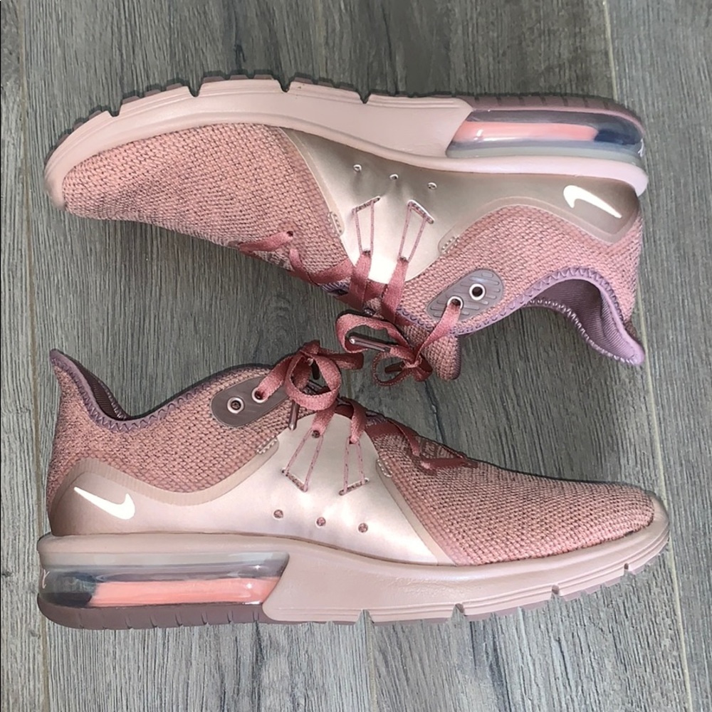 Women’s Nike Air Max